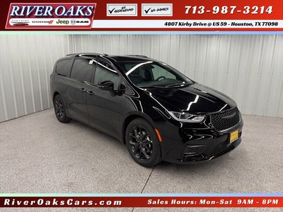 New 2026 Chrysler Pacifica Limited