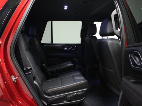 Used 2021 Chevrolet Tahoe RST w/ Luxury Package image 16