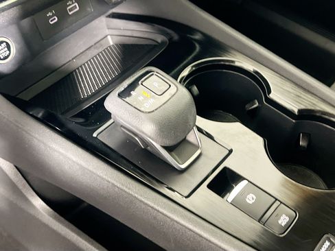 Used 2023 Nissan Rogue SV FWD image 24