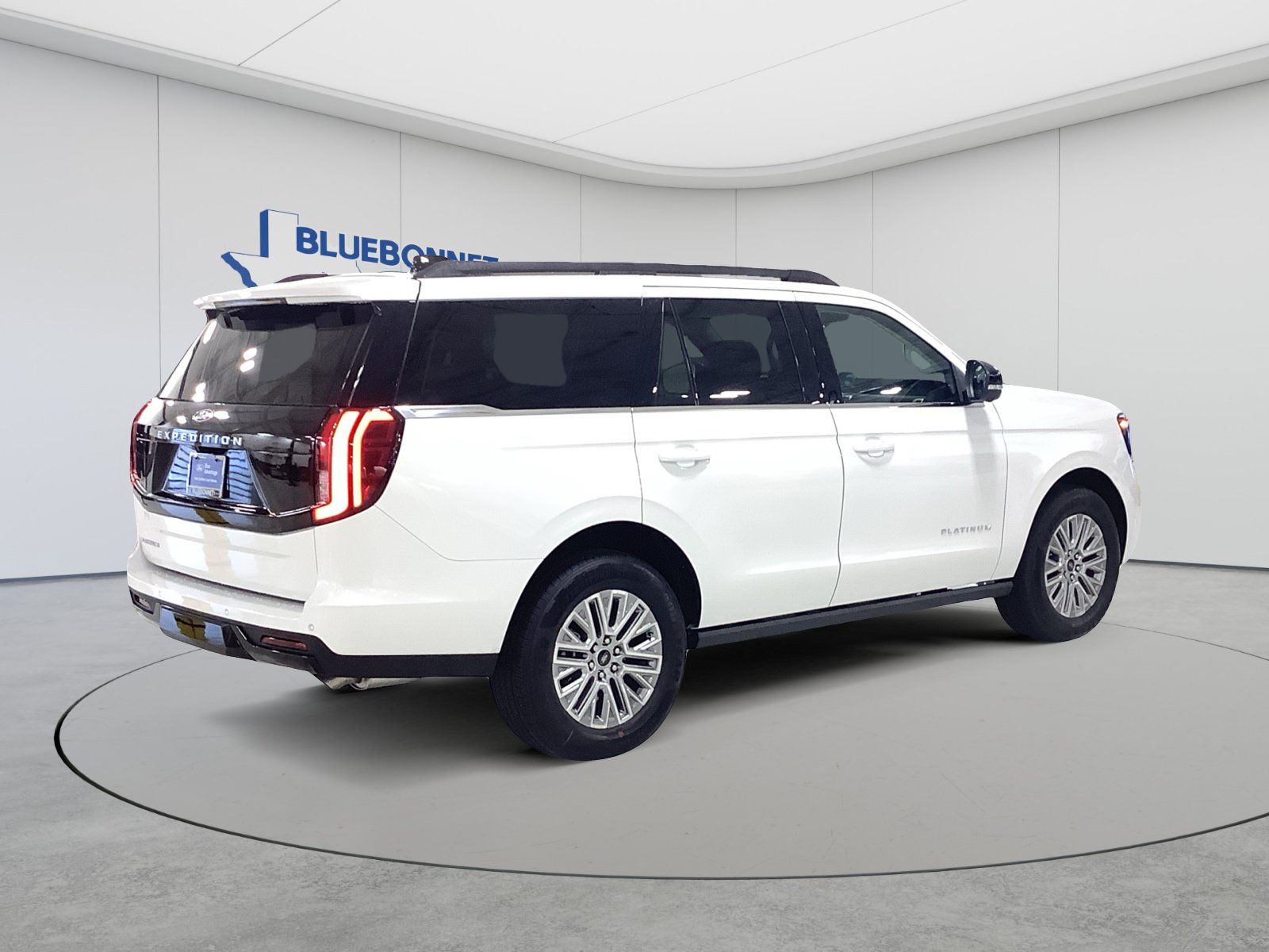 Used 2027 Ford Expedition Platinum w/ Driver's Package RWD image 5