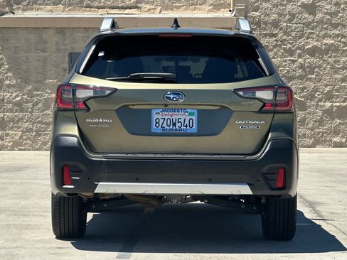 Used 2022 Subaru Outback Touring AWD/4WD image 4