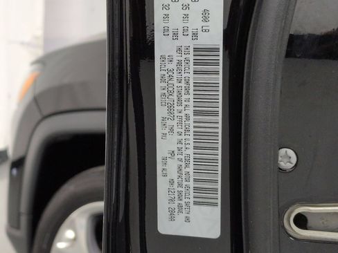 Used 2018 Jeep Compass Limited w/ Navigation Group AWD/4WD image 36