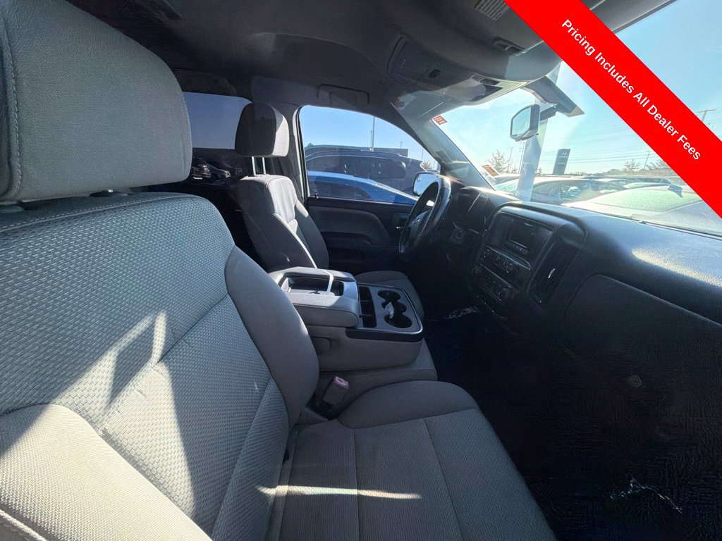 Used 2015 Chevrolet Silverado 1500 W/T RWD image 3