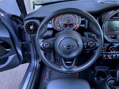 Used 2021 MINI Cooper S w/ Premium Package image 10