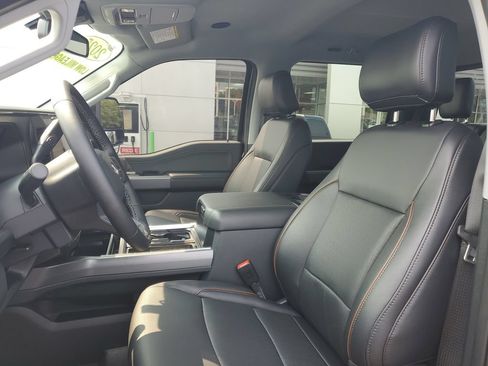 Used 2025 Ford F350 Lariat w/ Lariat Ultimate Package AWD/4WD image 8