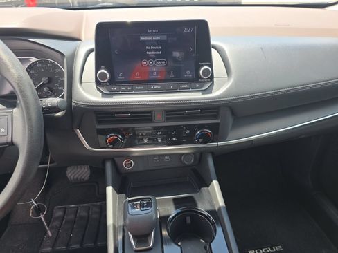 Used 2023 Nissan Rogue S FWD image 6