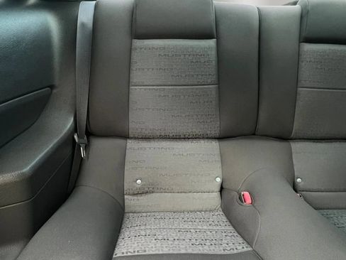 Used 2007 Ford Mustang Coupe RWD image 36