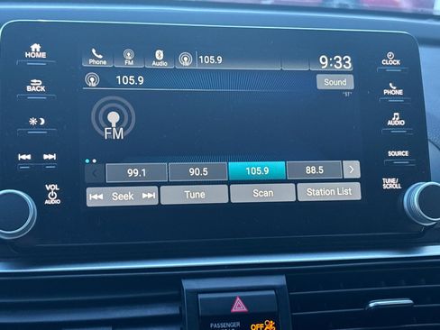 Used 2020 Honda Accord Sport image 19