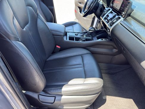 Used 2022 Kia Sorento S FWD image 29