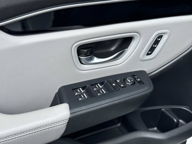 Certified 2025 Honda Pilot EX-L image 19