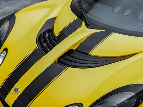 Used 2005 Lotus Elise RWD image 43