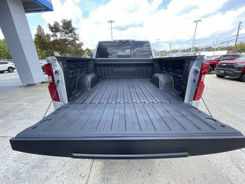 Used 2022 Chevrolet Silverado 1500 ZR2 w/ Technology Package AWD/4WD image 26