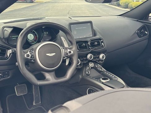 Used 2023 Aston Martin V8 Vantage Roadster RWD image 40
