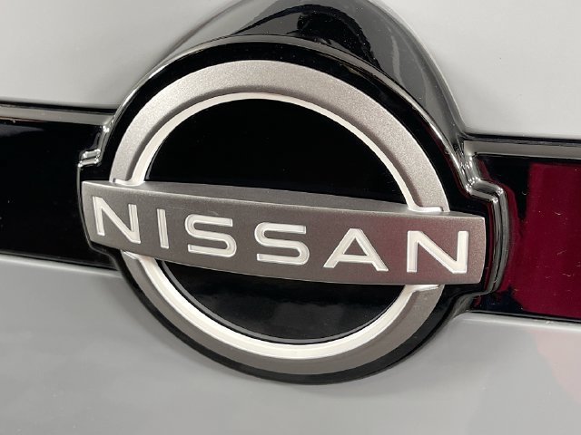 New 2026 Nissan Pathfinder Platinum w/ Cargo Package FWD image 19