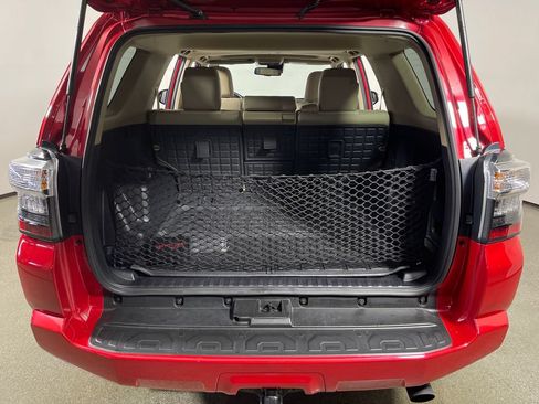 Used 2023 Toyota 4Runner SR5 Premium w/ Moonroof Package AWD/4WD image 10