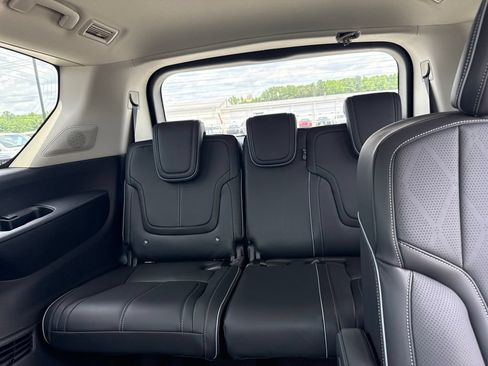 Used 2025 INFINITI QX80 Sensory AWD/4WD image 29