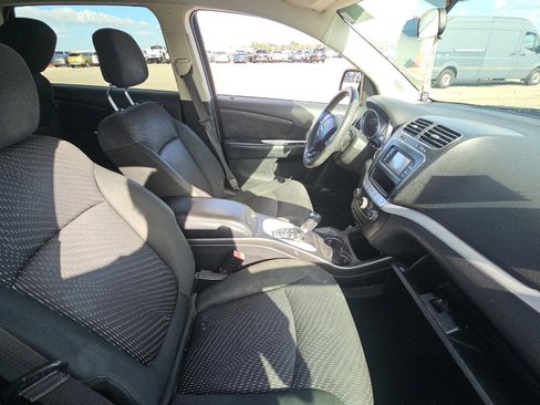 Used 2012 Dodge Journey SXT w/ Flexible Seating Group image 11