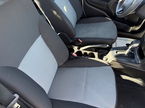 Used 2019 Ford Fiesta S image 5