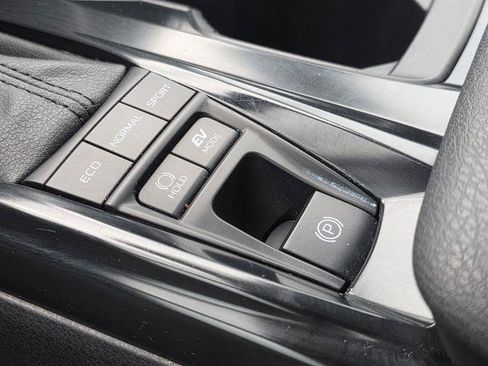 Certified 2025 Toyota Camry LE FWD image 22
