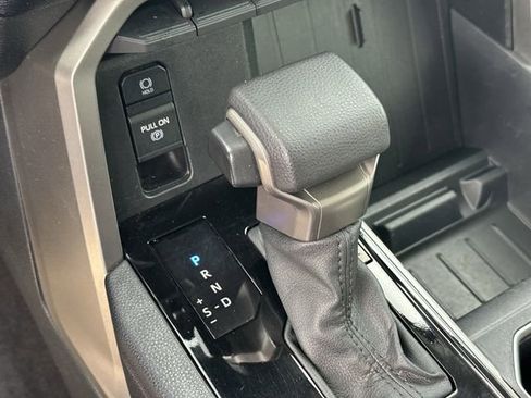Used 2023 Toyota Tundra SR5 w/ SR5 Convenience Package AWD/4WD image 22