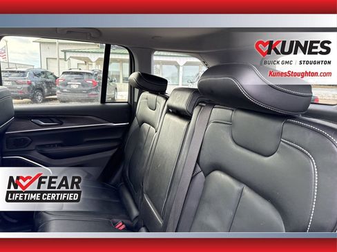 Used 2022 Jeep Grand Cherokee Limited 4xe image 40