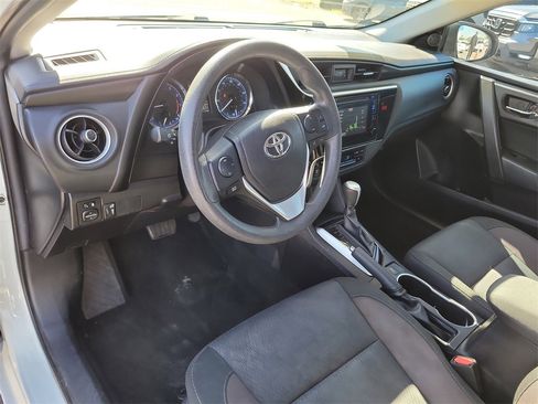 Used 2018 Toyota Corolla L image 15