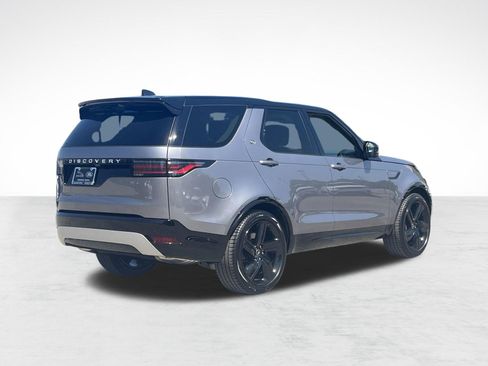 New 2025 Land Rover Discovery Metropolitan Edition image 8