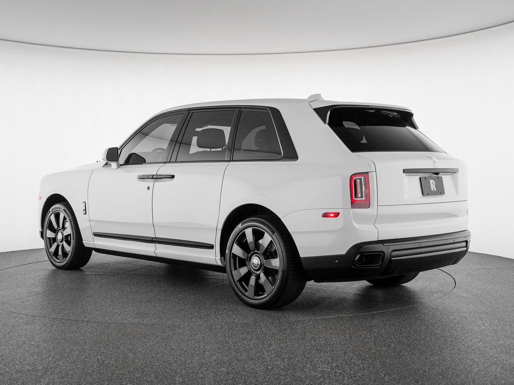 Used 2019 Rolls-Royce Cullinan AWD/4WD image 2