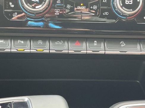 Used 2025 GMC Sierra 1500 Denali Ultimate image 22