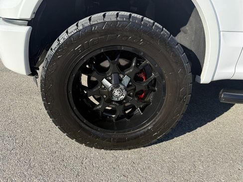 Used 2015 Ford F150 Lariat image 27