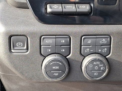 Used 2024 Chevrolet Silverado 3500 High Country w/ High Country Premium Package image 26