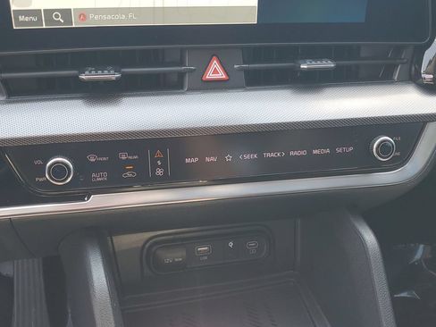 Used 2025 Kia Sportage SX FWD image 21