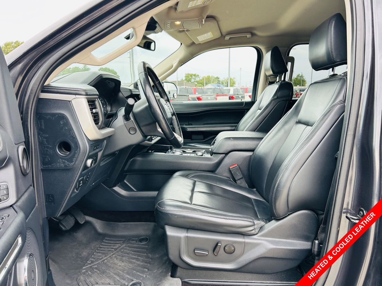 Used 2022 Ford Expedition Max XLT AWD/4WD image 3