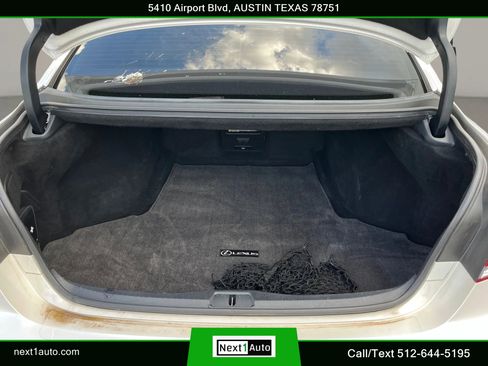Used 2016 Lexus LS 460 w/ Comfort Package RWD image 34