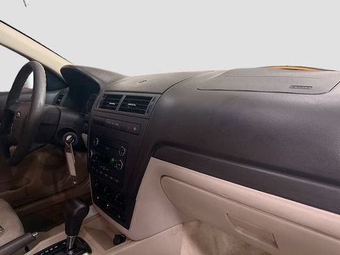 Used 2009 Ford Fusion S FWD image 25