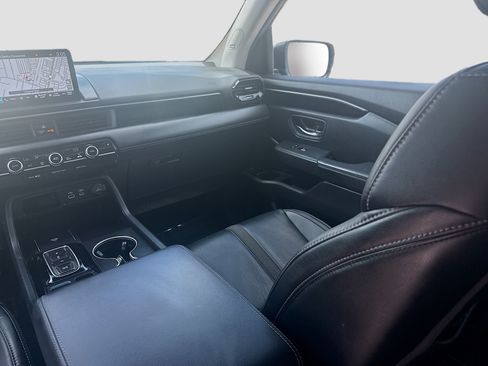 Certified 2023 Honda Pilot Touring image 22