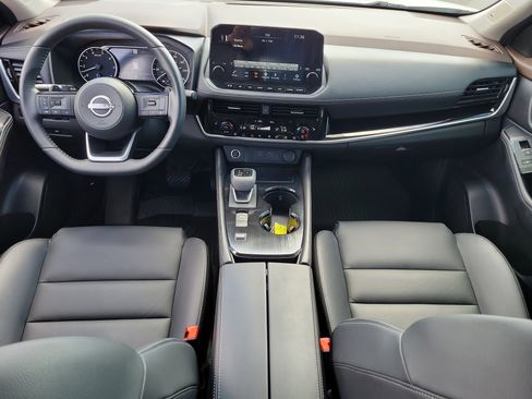 Used 2023 Nissan Rogue SL w/ SL Premium Package image 16