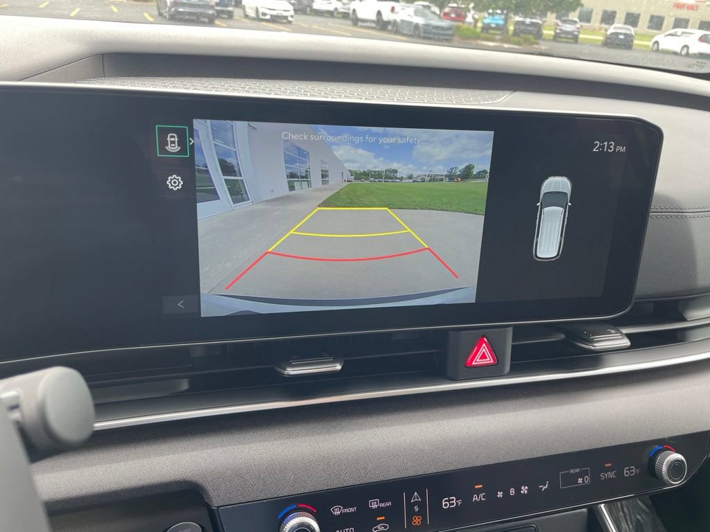 New 2027 Kia Carnival EX FWD image 21
