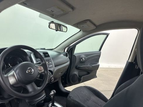 Used 2014 Nissan Versa SV image 27