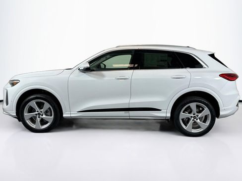 New 2025 Audi Q5 Premium Plus image 8