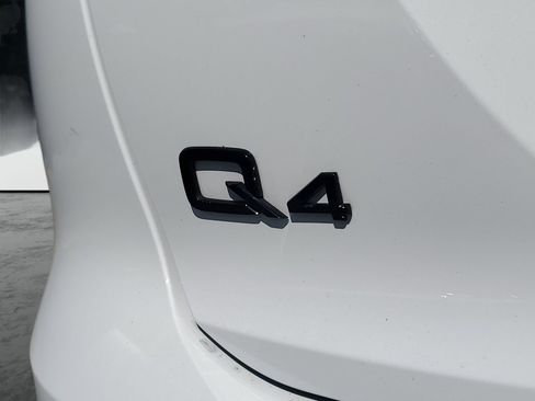 Used 2023 Audi Q4 e-tron Premium Plus w/ Premium Plus AWD/4WD image 6