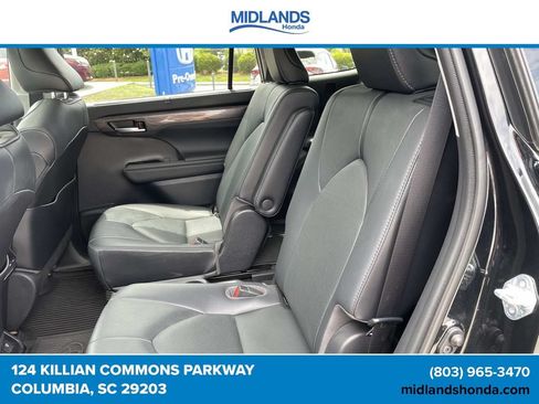 Used 2021 Toyota Highlander Limited AWD/4WD image 12