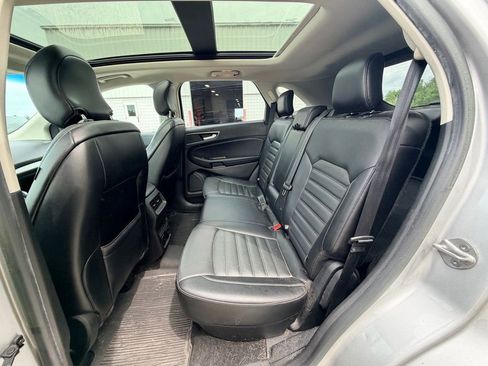 Used 2017 Ford Edge SEL w/ Canadian Touring Package AWD/4WD image 5