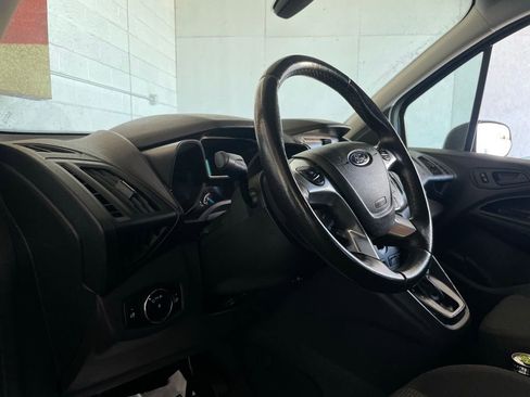 Used 2018 Ford Transit Connect XL image 11