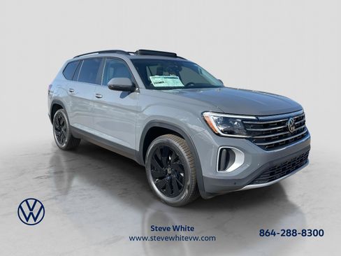 New 2026 Volkswagen Atlas SE FWD image 1
