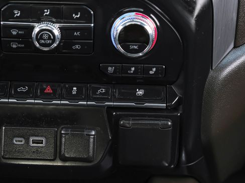 Used 2021 GMC Sierra 3500 Denali w/ Denali Ultimate Package image 28