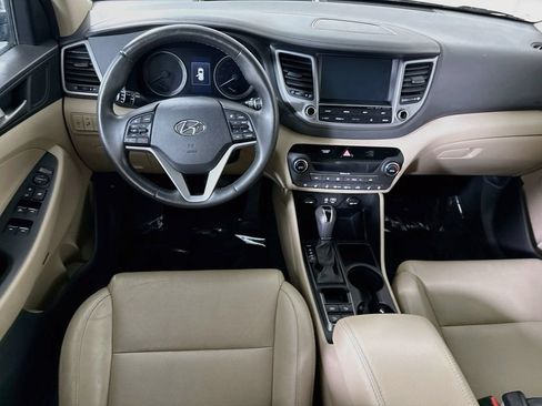 Used 2018 Hyundai Tucson Limited w/ Ultimate Package 02 FWD image 3