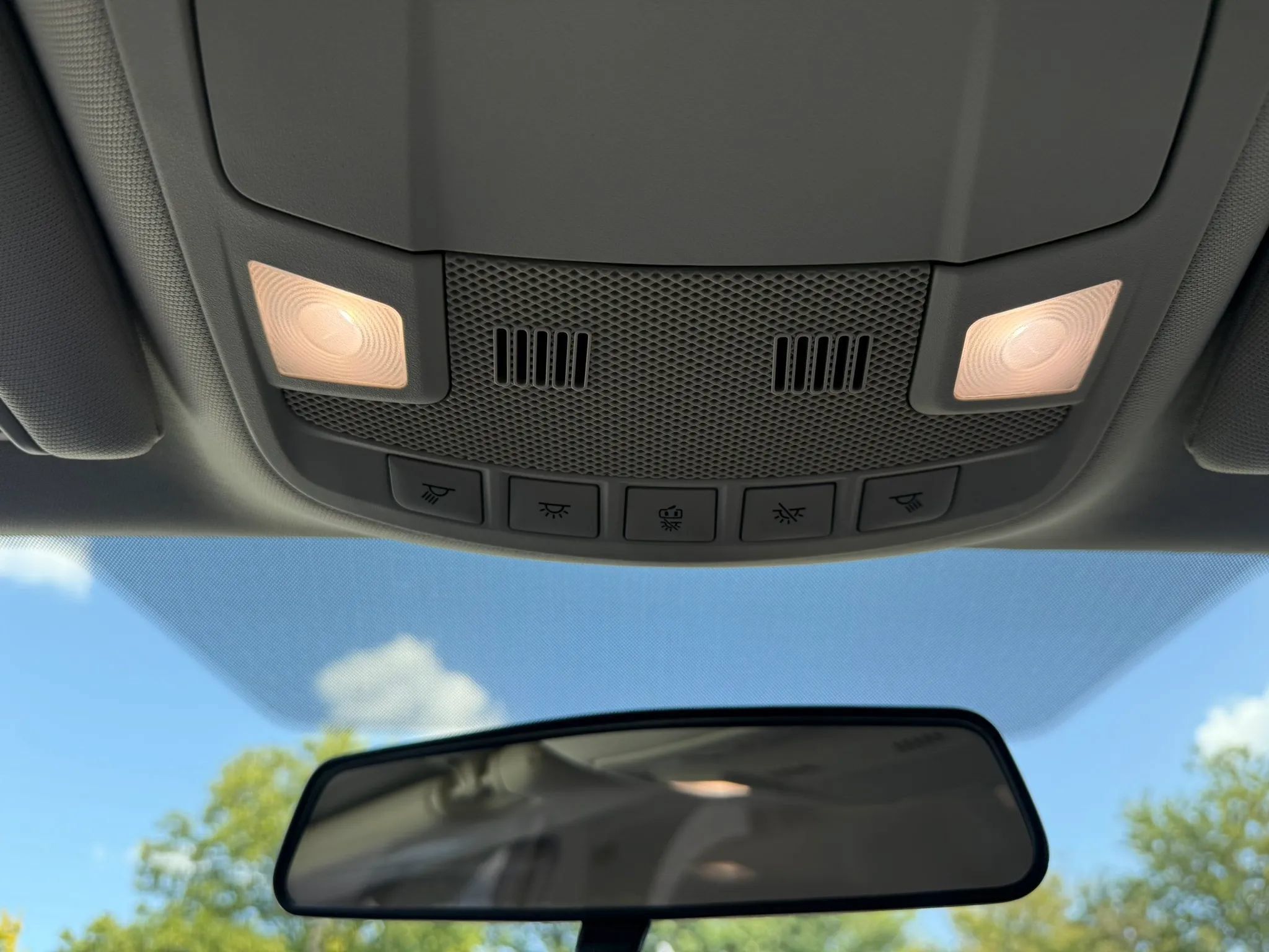 Used 2018 Ford Fusion S FWD image 31