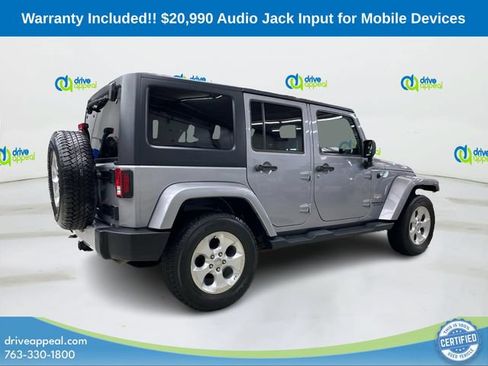 Used 2014 Jeep Wrangler Unlimited Sahara w/ Dual Top Group AWD/4WD image 5