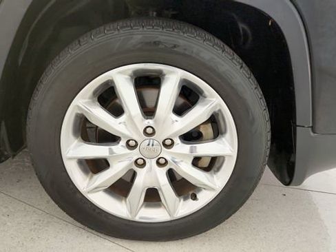 Used 2015 Jeep Cherokee Limited w/ Trailer Tow Group FWD image 76